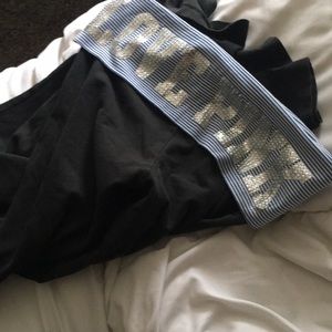 Love pink yoga pants